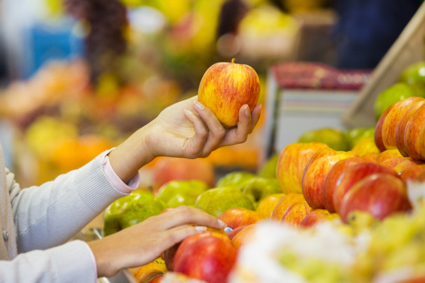 Węgierskie jabłka zbyt drogie dla tamtejszych konsumentów/fot. shutterstock.com Węgierskie jabłka zbyt drogie dla rodzimych konsumentów