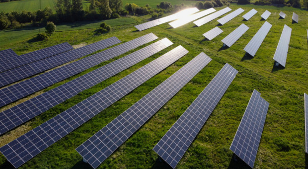 Inwestycja w odnawialne źródła energii zwraca się w ciągu 5-10 lat; fot. shutterstock.com Inwestycja w odnawialne źródła energii zwraca się w ciągu 5-10 lat