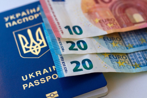 12 lat potrzebuje Ukraina, żeby dojść do aktualnego poziomu zarobków w Polsce / fot. shutterstock Pracownicy z Ukrainy nadal będą chętnie szukać zatrudnienia w Polsce