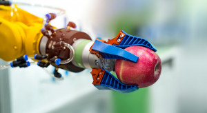 Japończycy opracowali robota do zbioru jabłek i  gruszek
