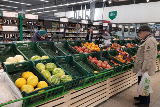 Embargo trwa już niemal 7 lat; fot. shutterstock.com Rosja: jak poradzono sobie z zastępowaniem importu owoców i warzyw? Analiza