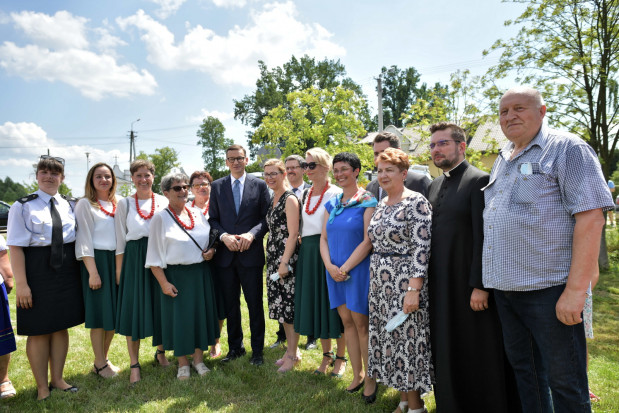 Premier Mateusz Morawiecki zapewnia o wsparciu dla KGW; fot. PAP/Przemysław Piątkowski ARiMR: dodatkowe 40 mln zł na wsparcie kół gospodyń wiejskich