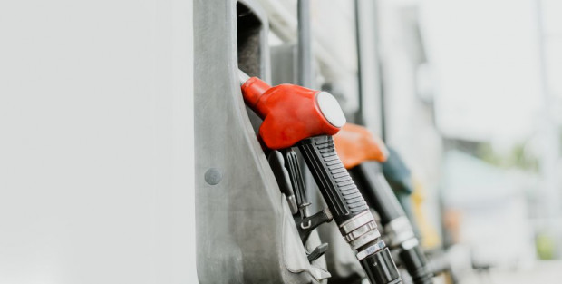 Analitycy: przyszły tydzień bez perspektyw na spadek cen paliw