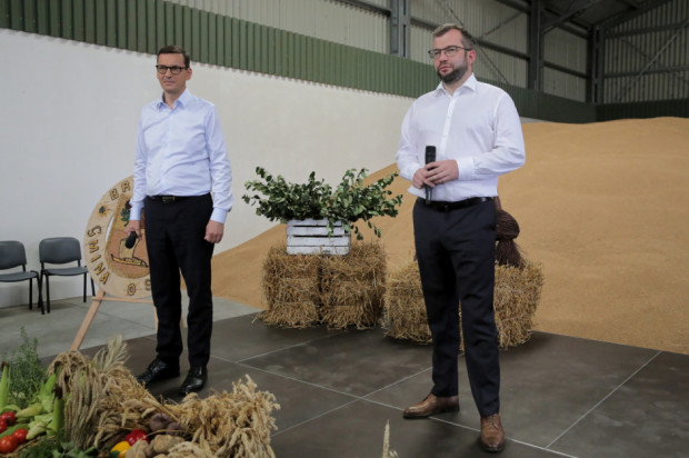 Grzegorz Puda: Uruchamiamy program przywracający Polakom polskie produkty. / fot. PAP/Tomasz Waszczuk Minister rolnictwa uruchamia program przywracający polskie produkty