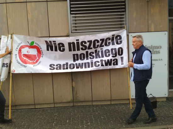 Sadownicy rozpoczną protest 14 września o godz. 10:30 pod siedzibą Biedronki (Jeronimo Martins) w Warszawie ul. Dolna 3 / fot. sadyogrody 14 września sadownicy będą protestować pod siedzibą Biedronki w Warszawie
