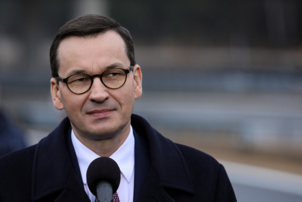 Mateusz Morawiecki zapowiedział kompleksowy program dla polskiej wsi i rolnictwa / fot. shutterstock Premier 9 października przedstawi program dla polskiej wsi i rolnictwa