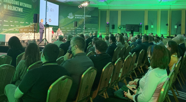 Narodowe Wyzwania w Rolnictwie 2021 Ruszyła konferencja Farmera Narodowe Wyzwania w Rolnictwie