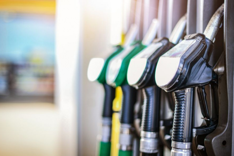 Końcówka stycznia przyniosła podwyżki cen paliw