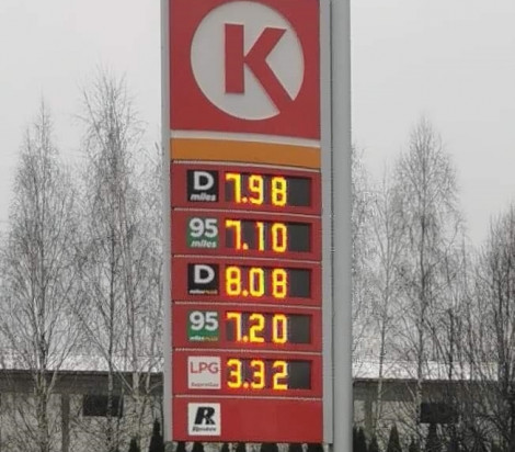 [Aktualizacja] Ceny ropy sięgnęły 8 zł/l. Dramat na stacjach paliw