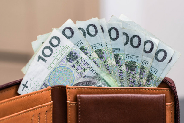 „Trzynasta emerytura” przysługuje wszystkim uprawnionym emerytom i rencistom w takiej samej wysokości/fot. shutterstock.com KRUS: Dodatkowe świadczenie pieniężne dla emerytów i rencistów