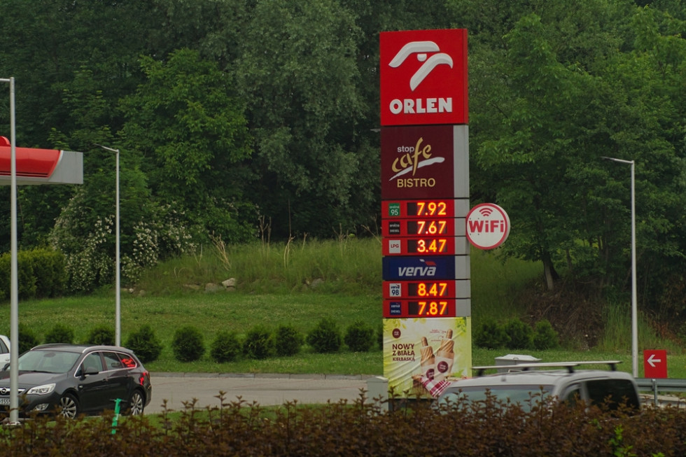 Litr ropy za 8 zł? Kolejne podwyżki cen paliw na horyzoncie