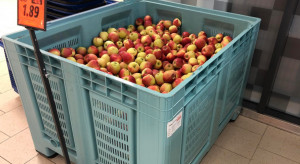 Sprzedaż jabłek prosto ze skrzyń. Traci na tym polskie jabłko