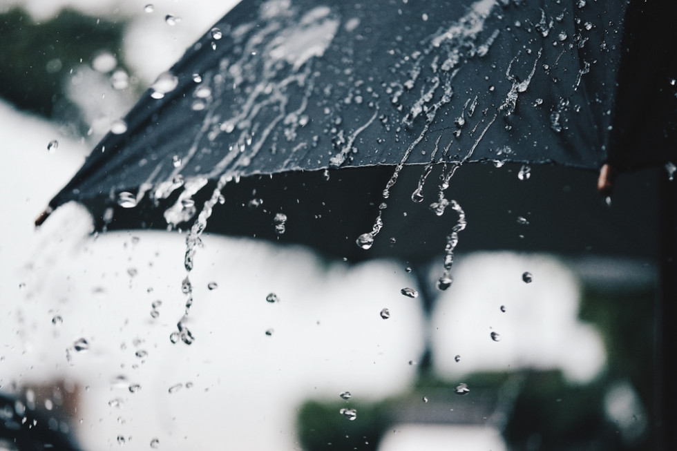 W rozpoczynającym się tygodniu wróci jesienna aura. Z dnia na dzień będzie robić się coraz cieplej / fot. shutterstock W tym tygodniu do Polski wróci jesienna aura