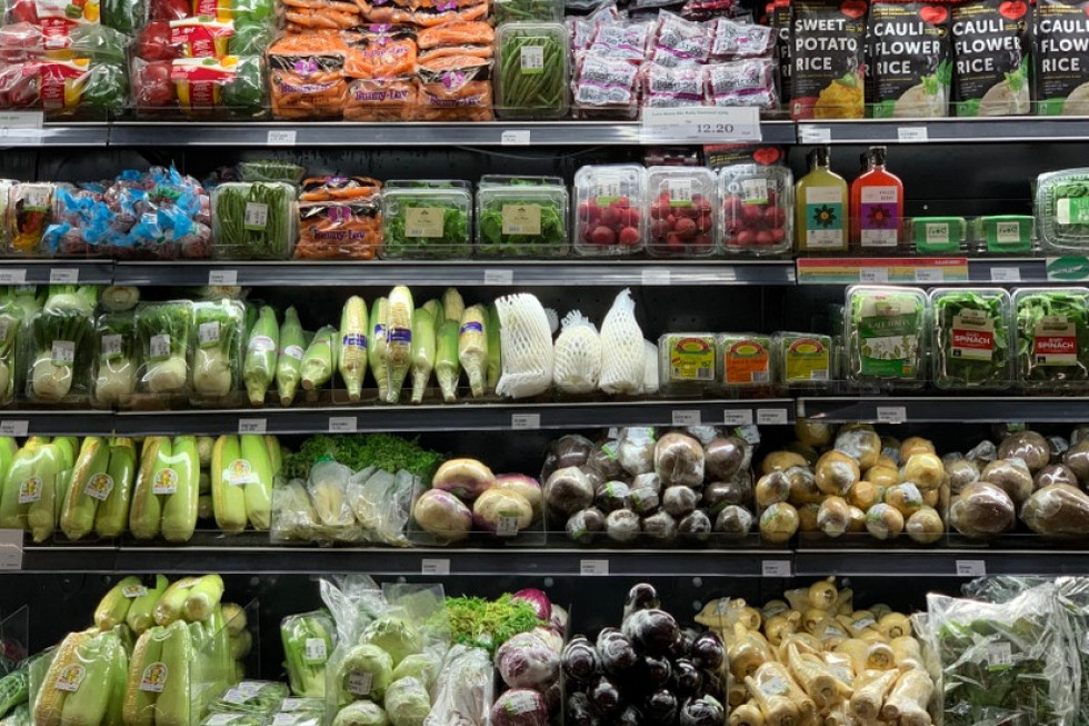Belgia chce mocniej ograniczyć plastik na owocach i warzywach