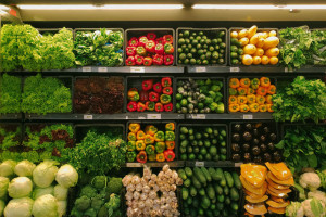 Drożyzna w sklepach: Co dzieje się z cenami owoców i warzyw?