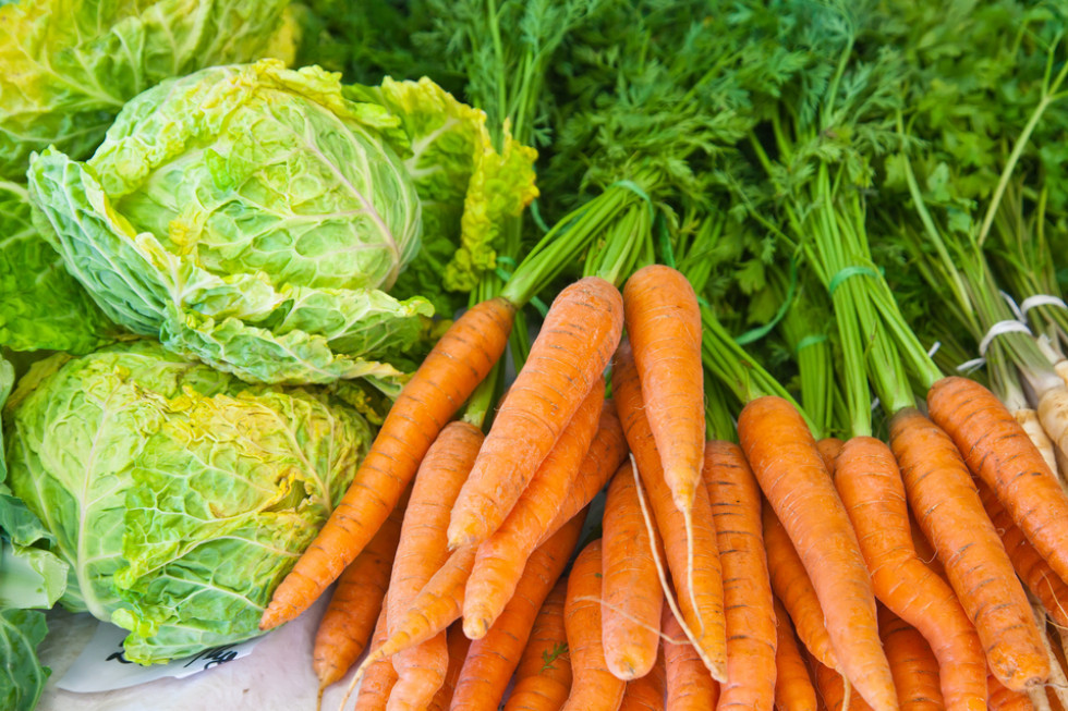 Jaka sytuacja na rynku warzyw? Ile kosztują warzywa korzeniowe i kapustne?