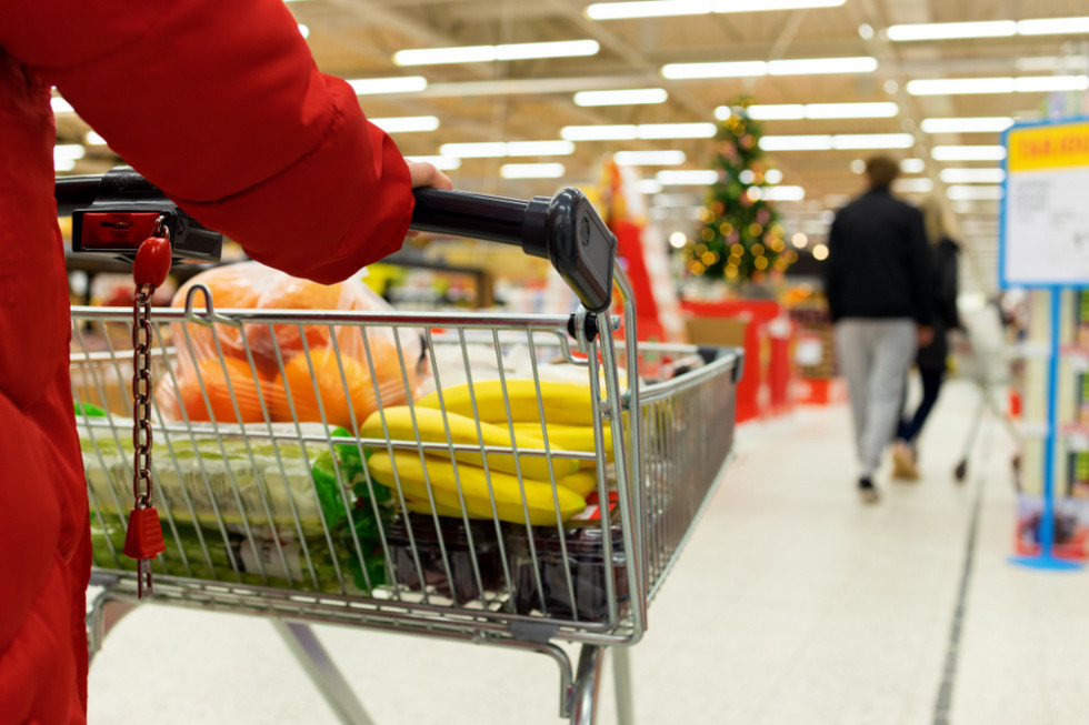 Ponad 63 proc. Polaków nie wierzy, że w tym roku dojdzie do spadku cen żywności w sklepach. / fot. shutterstock Polacy nie wierzą w spadek cen żywności w sklepach w 2023 r.