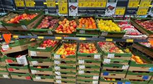 Sieci dyktują cenę jabłek w Polsce? "Narzucają dostawcom niskie ceny"