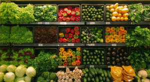 Warzywa i owoce najbardziej poszukiwane w gazetkach sklepowych