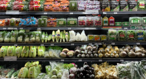 Supermarkety racjonują owoce i warzywa. Ostrzegają przed paniką