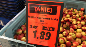 Rajpol o sprzedaży jabłek ze skrzyń. "5 argumentów ZA"