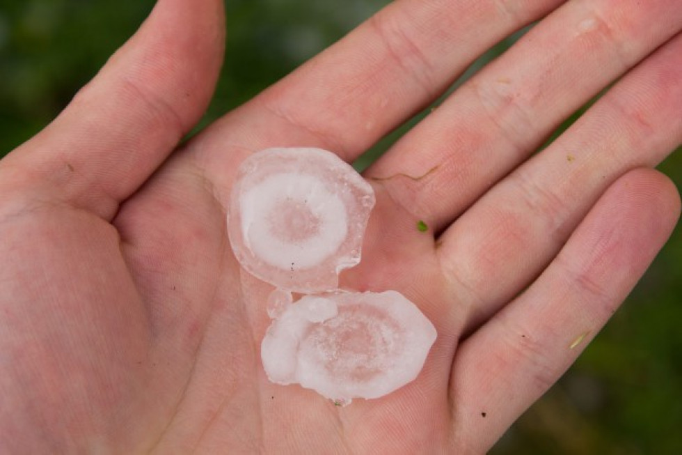 Na wschodzie w czwartek możliwe są przelotne opady deszczu oraz burze, w trakcie których może spaść grad. / fot. shutterstock Ostrzeżenia przed burzami z gradem. Zagrożonych 5 województw