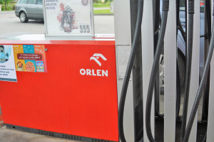 Orlen szykuje obniżkę cen paliw. Kto skorzysta na promocji?