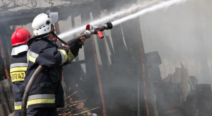 Lubelskie: 2 mln zł strat po pożarze hali ze sprzętem rolniczym