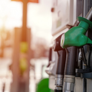 Ceny paliw niższe niż z ubiegłym roku. Trend będzie się utrzymywał