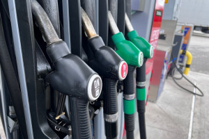 Na stacjach paliw podwyżki. Ile kosztuje diesel i benzyna?