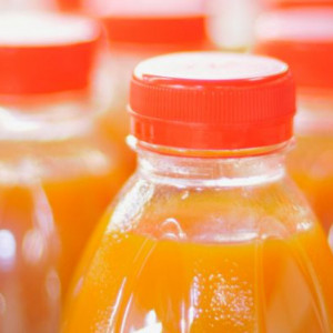 Zakaz dla soków z Ukrainy. Tysiące litrów wróci na wschód