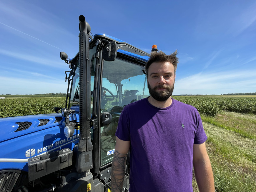 Kamil Tyczyński do prac w gospodarstwie użytkuje model ciągnika T4.80N marki New Holland Fot. Krystyna Zagórska / PTWP